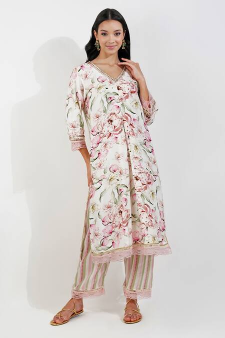 Buy_Devyani Mehrotra_Ivory Viscose, Chiffon Sequins, Lace V-neck Floral Print Kurta Set