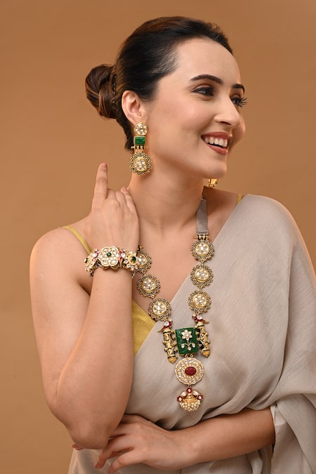 Prihan Luxury Jewelry Carved Stone Embellished Long Necklace Set 