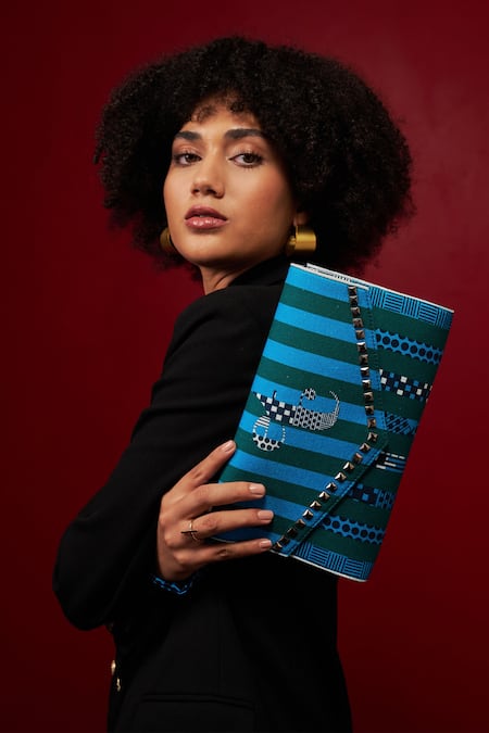 ETCETERA Printed & Embellished Envelope Clutch 