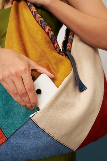 Buy_Etcetera_Multi Color Jigsaw Pattern Foldable Shoulder Bag _Online_at_Aza_Fashions