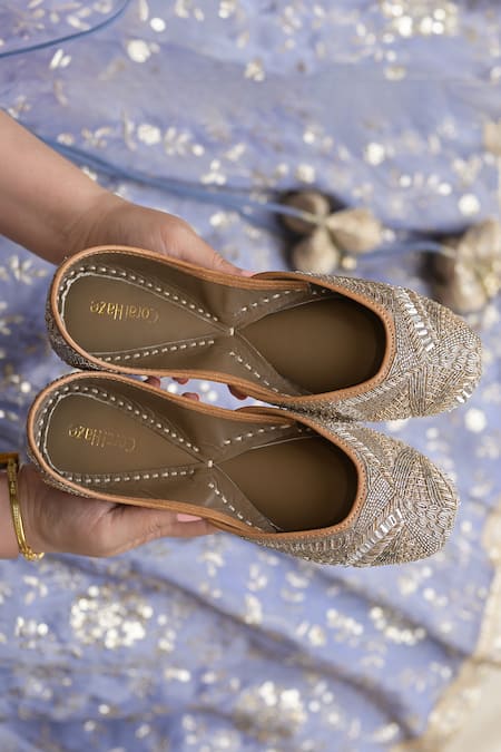 Coral Haze Zoha Embellished Juttis 