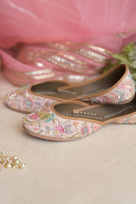 Shop_Coral Haze_Pink Inayat Embellished Juttis 