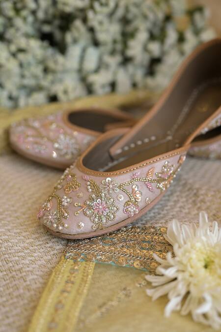 Shop Coral Haze Beige Vanya Embellished Juttis Online at Aza Fashions Shop_Coral Haze_Beige Vanya Embellished Juttis _Online_at_Aza_Fashions