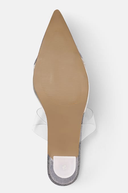 Buy_Zori World_Blue Amor Heart Cut-out Toe Heels _Online_at_Aza_Fashions