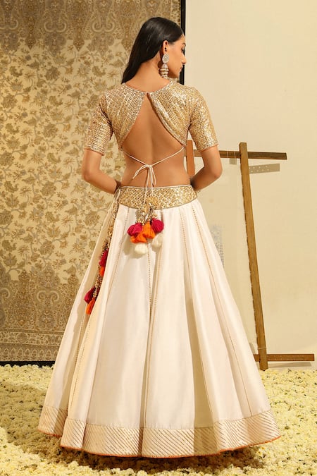 Sheetal Batra_Ivory , Chanderi, Organza Aarif Hand Embroidered Blouse And Lehenga Set _Online_at_Aza_Fashions