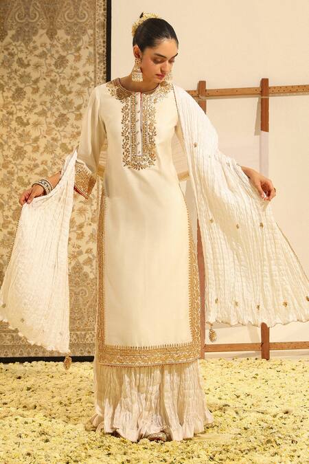 Buy Sheetal Batra Ivory , Chanderi, Satin, Bamboo, Organza Abbas Placket Kurta Skirt Set Online at Aza Fashions Buy_Sheetal Batra_Ivory , Chanderi, Satin, Bamboo, Organza Abbas Placket Kurta Skirt Set _Online_at_Aza_Fashions