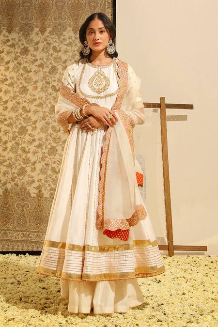 Shop Sheetal Batra Ivory Organza, Satin, , Chanderi Irshaad Anarkali Skirt Set Online at Aza Fashions Shop_Sheetal Batra_Ivory Organza, Satin, , Chanderi Irshaad Anarkali Skirt Set _Online_at_Aza_Fashions