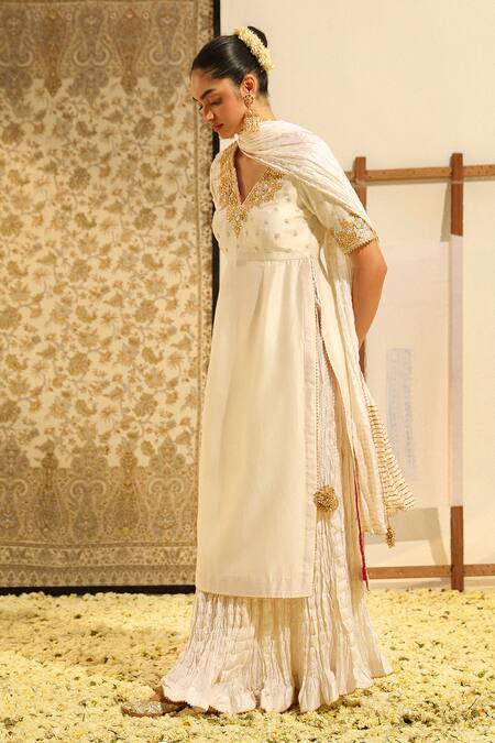 Buy Sheetal Batra Ivory , Chanderi, Bamboo, Organza Shahnawaz Dabka Kurta And Skirt Set Online at Aza Fashions Buy_Sheetal Batra_Ivory , Chanderi, Bamboo, Organza Shahnawaz Dabka Kurta And Skirt Set _Online_at_Aza_Fashions