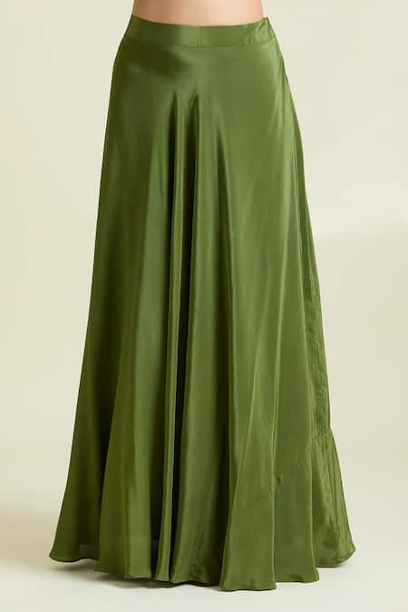 Samyukta Singhania_Green Organza, Tissue, Dabka Thread Embroidered Asymmetric Cape Lehenga Set _at_Aza_Fashions