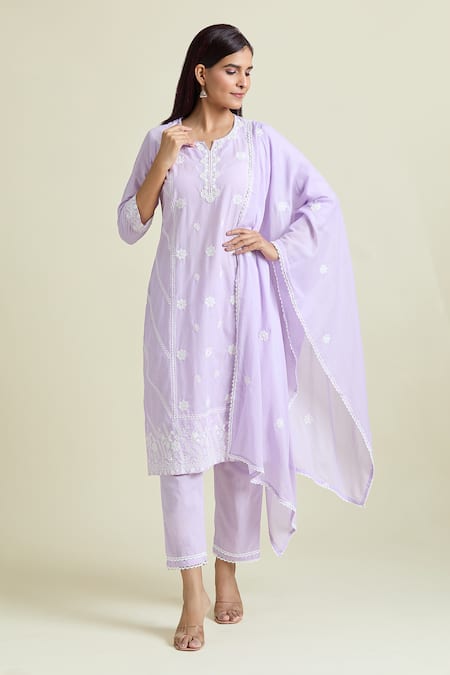 Samyukta Singhania Floral Embroidered Kurta & Pant Set 