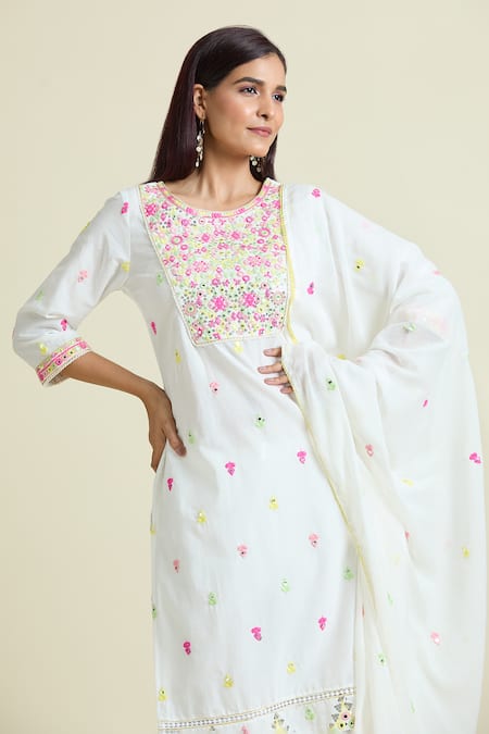 Buy_Samyukta Singhania_White Cotton Embroidery Round Neck Scallop Kurta And Pant Set