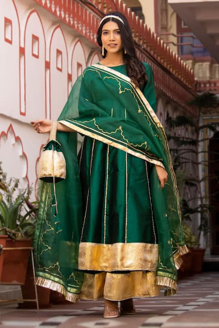 Buy Bannhi By Priyanka Rathore Green Taffeta, Organza Embroidery Round Neck Aari Kurta Sharara Set Online at Aza Fashions Buy_Bannhi By Priyanka Rathore_Green Taffeta, Organza Embroidery Round Neck Aari Kurta Sharara Set _Online_at_Aza_Fashions