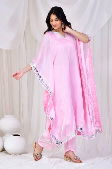Bannhi By Priyanka Rathore_Pink Satin, Silk Embroidery Split V-neck Border Kaftan And Pant Set _Online_at_Aza_Fashions
