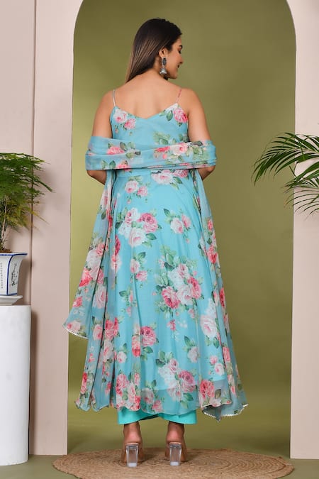 Shop_Bannhi By Priyanka Rathore_Blue Muslin Embroidery V-neck Floral Pattern Anarkali Pant Set _at_Aza_Fashions