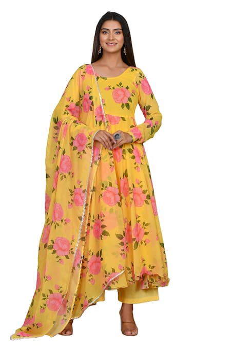Buy_Bannhi By Priyanka Rathore_Yellow Muslin Round Neck Floral Pattern Anarkali Set _Online_at_Aza_Fashions