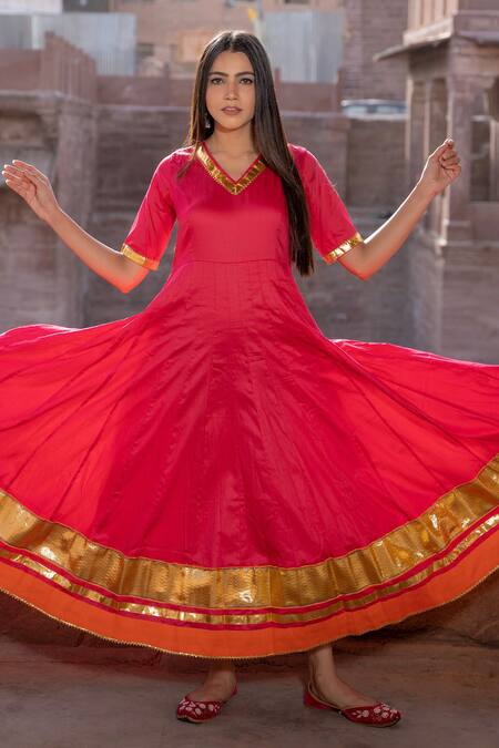 Buy_Bannhi By Priyanka Rathore_Pink Cotton, Silk, Organza Gota Patti V-neck Embroidered Anarkali With Dupatta _Online_at_Aza_Fashions