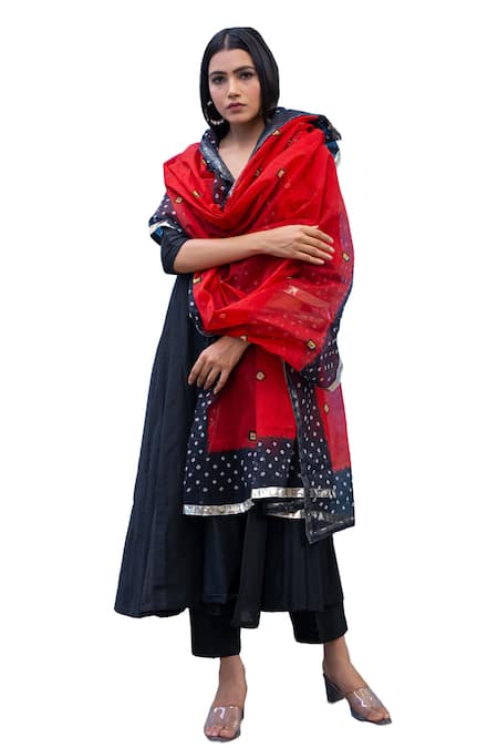 Buy_Bannhi By Priyanka Rathore_Black Cotton, Silk, Muslin Mirrors V-neck Solid Angrakha Kurta Pant Set _Online_at_Aza_Fashions