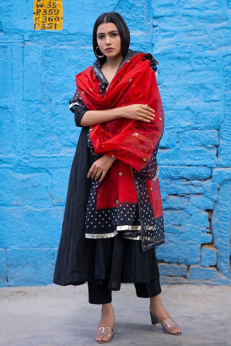 Shop_Bannhi By Priyanka Rathore_Black Cotton, Silk, Muslin Mirrors V-neck Solid Angrakha Kurta Pant Set _Online_at_Aza_Fashions