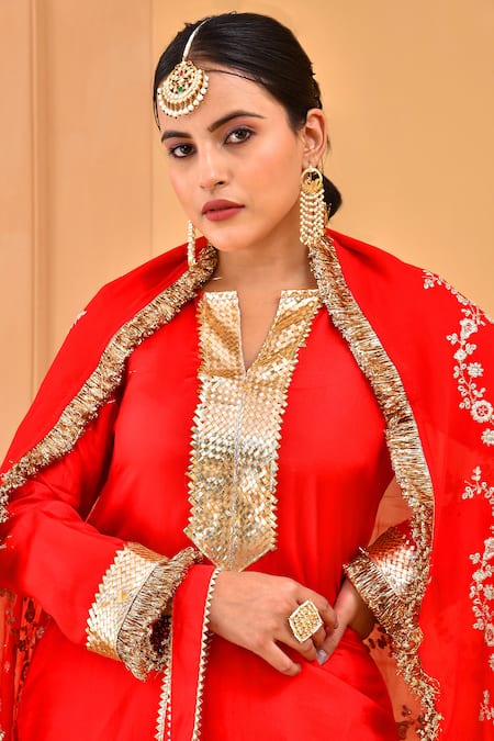 Shop_Bannhi By Priyanka Rathore_Red Silk Gota Patti Collared Embroidered Kurta Set _Online_at_Aza_Fashions