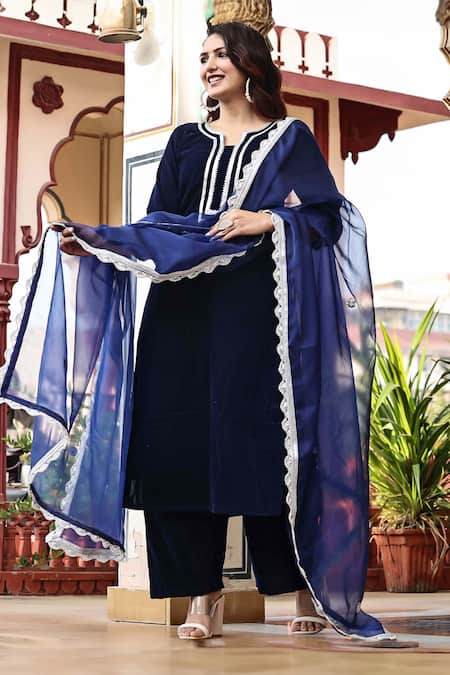 Bannhi By Priyanka Rathore_Blue Velvet, Organza Gota Patti Round Neck Kurta And Pant Set _Online_at_Aza_Fashions