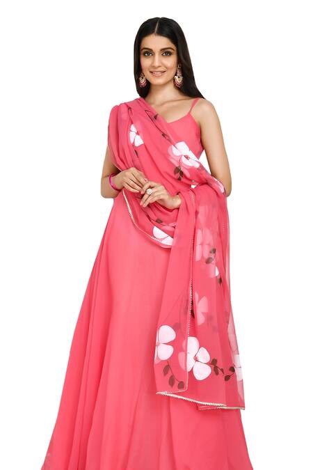 Bannhi By Priyanka Rathore Pink Georgette Scoop Neck Plain Anarkali With Hand Painted Dupatta Online at Aza Fashions Bannhi By Priyanka Rathore_Pink Georgette Scoop Neck Plain Anarkali With Hand Painted Dupatta _Online_at_Aza_Fashions