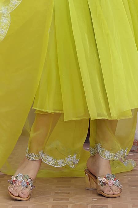 Bannhi By Priyanka Rathore Green Cotton, Organza Anarkali And Palazzo Set With Scallop Trimmed Dupatta at Aza Fashions Bannhi By Priyanka Rathore_Green Cotton, Organza Anarkali And Palazzo Set With Scallop Trimmed Dupatta _at_Aza_Fashions