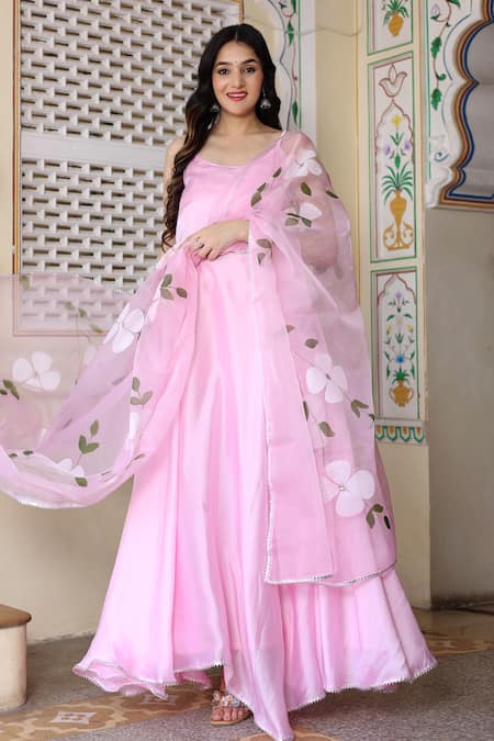 Bannhi By Priyanka Rathore Pink Organza, Satin Scoop Neck Solid Anarkali With Hand Painted Dupatta Online at Aza Fashions Bannhi By Priyanka Rathore_Pink Organza, Satin Scoop Neck Solid Anarkali With Hand Painted Dupatta _Online_at_Aza_Fashions