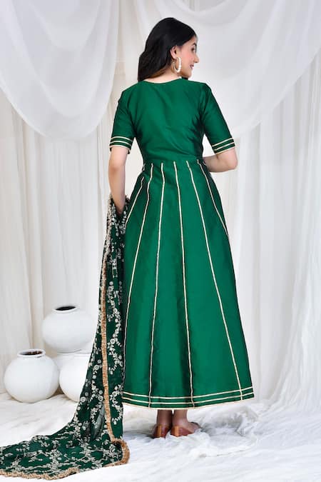 Shop Bannhi By Priyanka Rathore Green Georgette, Taffeta Gota Patti, Stripe Embellished Anarkali With Dupatta at Aza Fashions Shop_Bannhi By Priyanka Rathore_Green Georgette, Taffeta Gota Patti, Stripe Embellished Anarkali With Dupatta _at_Aza_Fashions