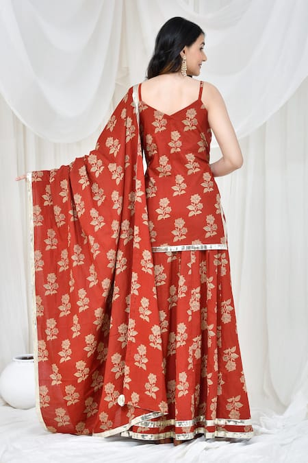 Shop_Bannhi By Priyanka Rathore_Maroon Cotton Gota Patti, Embroidery V-neck Floral Print Kurta Skirt Set _at_Aza_Fashions