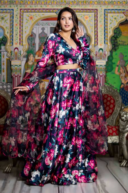 Buy Bannhi By Priyanka Rathore Black Organza, Satin Embroidery V-neck Botanical Print Lehenga Set Online at Aza Fashions Buy_Bannhi By Priyanka Rathore_Black Organza, Satin Embroidery V-neck Botanical Print Lehenga Set _Online_at_Aza_Fashions