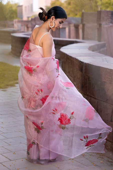 Shop_Bannhi By Priyanka Rathore_Pink Organza Rose Hand Painted Saree _at_Aza_Fashions