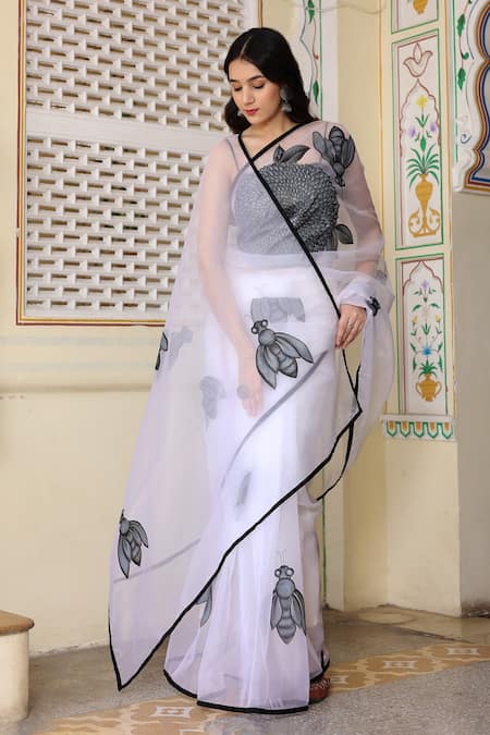 Bannhi By Priyanka Rathore White Organza Insect Hand Painted Saree Online at Aza Fashions Bannhi By Priyanka Rathore_White Organza Insect Hand Painted Saree _Online_at_Aza_Fashions