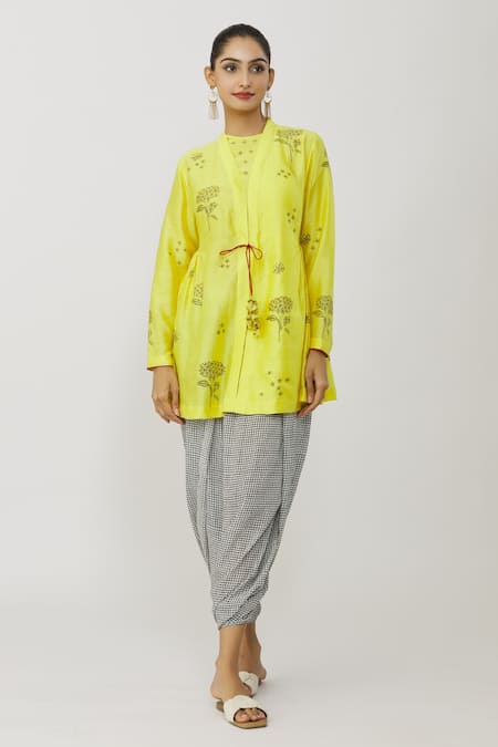 Neeta Bhargava_Yellow Chanderi, Crepe Embroidery Round Neck Peplum Kurta And Dhoti Pant Set _at_Aza_Fashions