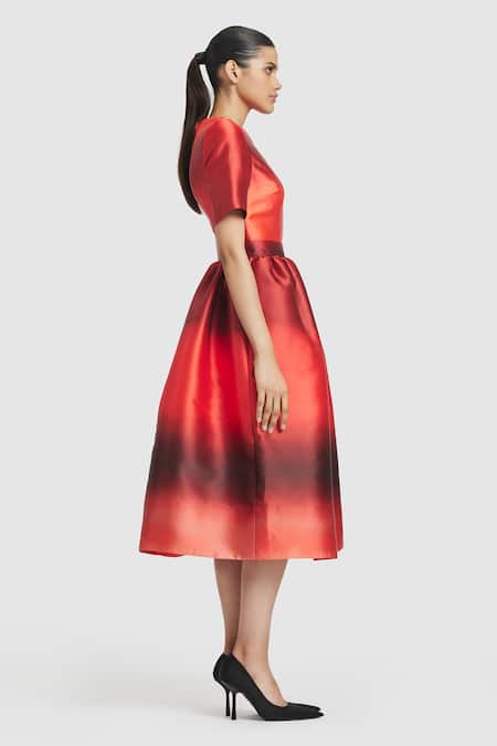 Shop_Gauri & Nainika_Red Microfiber Round Neck Ombre Pattern Midi Dress _Online_at_Aza_Fashions