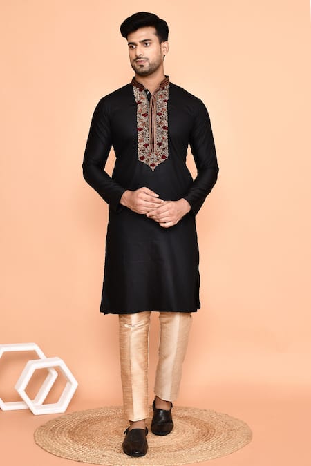 Arihant Rai Sinha Rose Embroidered Kurta With Pant 