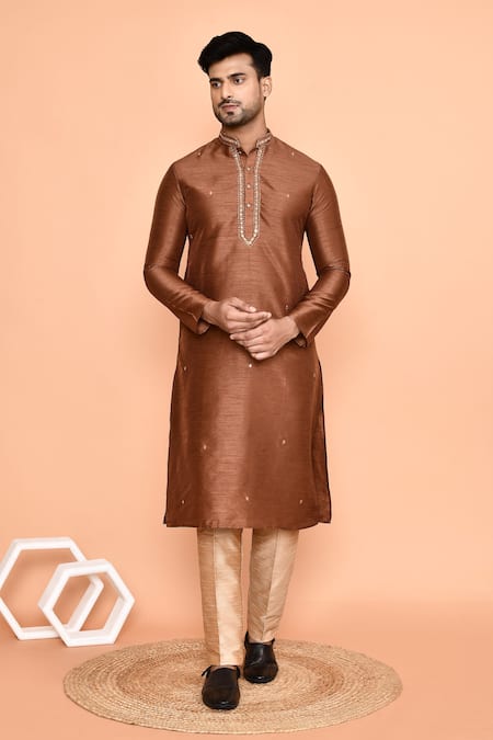 Arihant Rai Sinha Geometric Embroidered Neck Kurta With Pant 