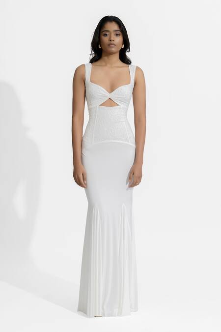 Buy Deme By Gabriella White , Maheshwari Sweetheart Neck Emelia Cut-out Dress Online at Aza Fashions Buy_Deme By Gabriella_White , Maheshwari Sweetheart Neck Emelia Cut-out Dress _Online_at_Aza_Fashions