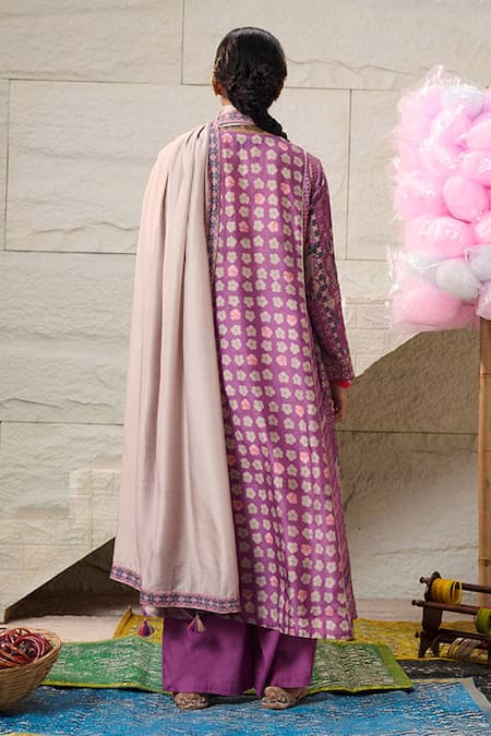 Shop Saundh Purple Cotton, Viscose Embroidery Round Neck Kaur Floral Print Anarkali Set at Aza Fashions Shop_Saundh_Purple Cotton, Viscose Embroidery Round Neck Kaur Floral Print Anarkali Set_at_Aza_Fashions