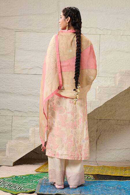Shop Saundh Ivory Linen, Viscose, Cotton Satin, Muslin Aadya Floral Print Kurta Pant Set at Aza Fashions Shop_Saundh_Ivory Linen, Viscose, Cotton Satin, Muslin Aadya Floral Print Kurta Pant Set _at_Aza_Fashions