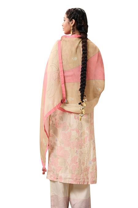 Shop Saundh Ivory Linen, Viscose, Cotton Satin, Muslin Aadya Floral Print Kurta Pant Set Online at Aza Fashions Shop_Saundh_Ivory Linen, Viscose, Cotton Satin, Muslin Aadya Floral Print Kurta Pant Set _Online_at_Aza_Fashions