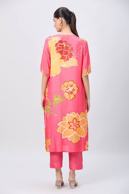 Shop Bairaas Pink Cotton V-neck Floral Print Straight Kurta Pant Set at Aza Fashions Shop_Bairaas_Pink Cotton V-neck Floral Print Straight Kurta Pant Set_at_Aza_Fashions