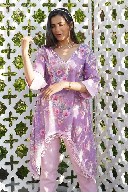 Buy_Monk & Mei By Sonia Anand_Purple Linen Lace, Embroidery V-neck Daphne Floral Print Kaftan With Pant 