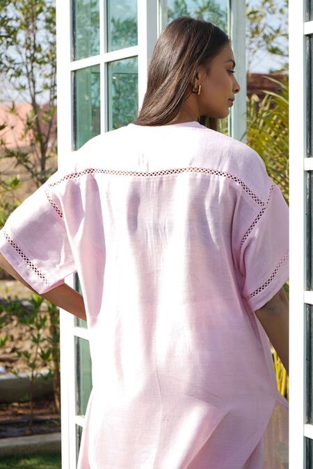 Buy_Monk & Mei By Sonia Anand_Pink Linen Embroidery V-neck Dove Printed Panel Kurta Pant Set 