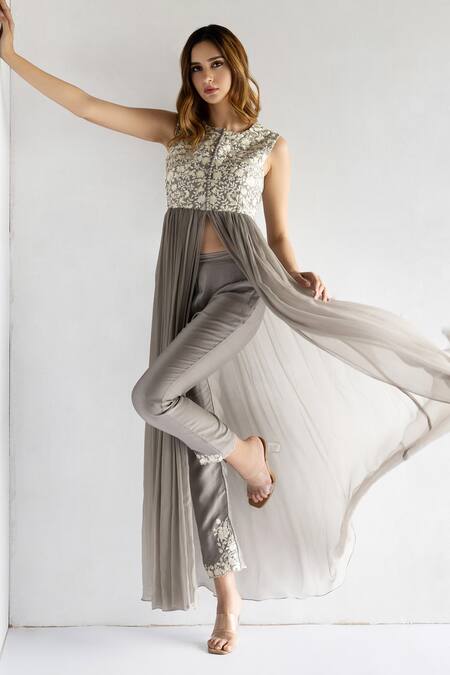 Bharat Adiani_Grey Chiffon, Chanderi Embroidery Round Neck Floral Thread Kurta And Pant Set _Online_at_Aza_Fashions