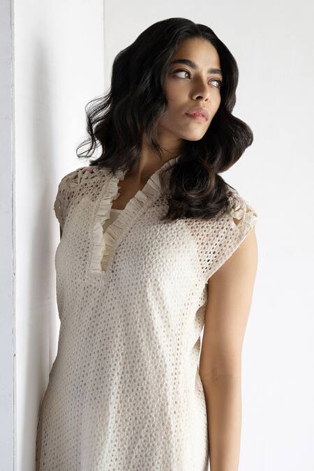 Bharat Adiani Cream Cotton Embroidery Round Neck Back Crochet Dress Online at Aza Fashions Bharat Adiani_Cream Cotton Embroidery Round Neck Back Crochet Dress _Online_at_Aza_Fashions