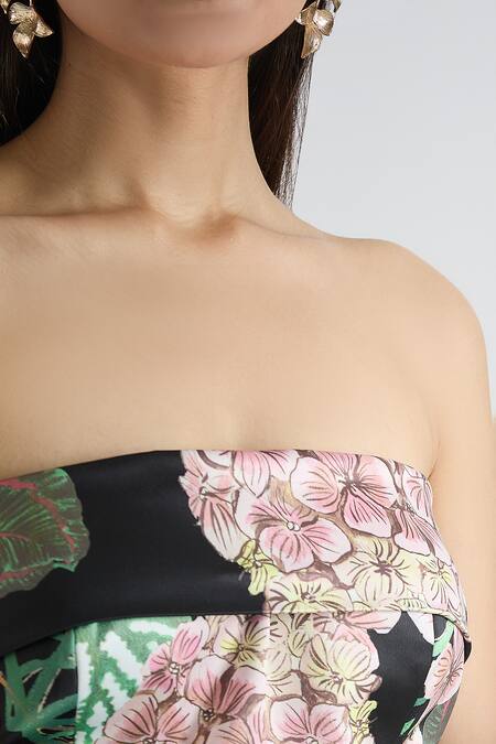 Prints By Radhika Black Dutchess Satin Printed Garden Straight Neck Dress at Aza Fashions Prints By Radhika_Black Dutchess Satin Printed Garden Straight Neck Dress _at_Aza_Fashions