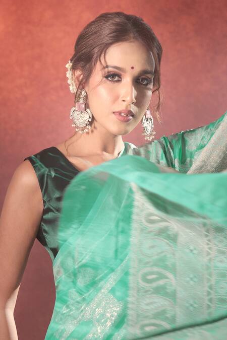 Buy_Samyukta Singhania_Green Organza Zari Chikankari Lucknowi Saree With Running Blouse