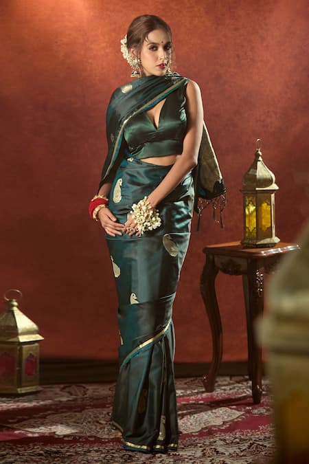 Samyukta Singhania Paisley Silk Weave Saree With Running Blouse 