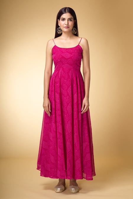 Samyukta Singhania Magenta Georgette, Chiffon Round Neck Bandhani Print Anarkali With Dupatta at Aza Fashions Samyukta Singhania_Magenta Georgette, Chiffon Round Neck Bandhani Print Anarkali With Dupatta _at_Aza_Fashions