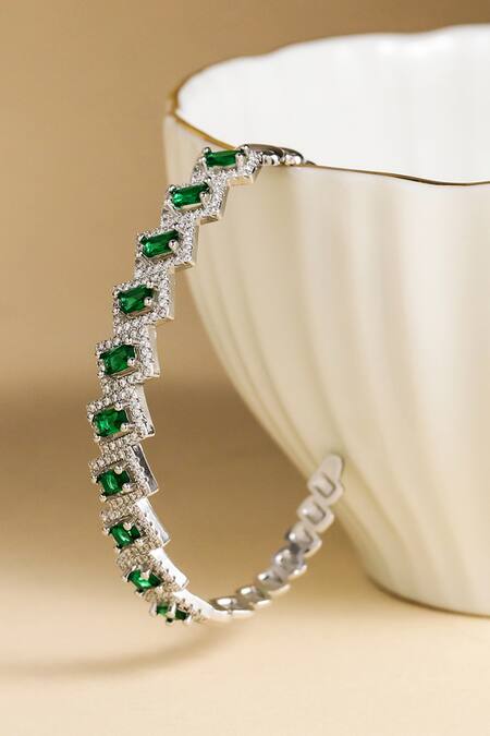 Buy Shazé Green Stones Asterisma Embellished Bracelet Buy_Shazé_Green Stones Asterisma Embellished Bracelet